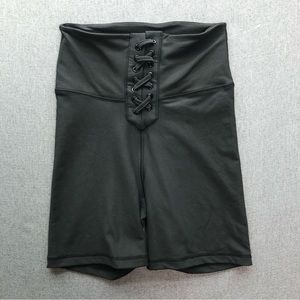 WeWoreWhat Women’s Solid Black High Rise Lace Up Biker Short Size XS